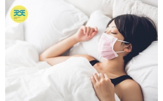 ​「室內防菌、防塵、防油煙專用」的 室內專用醫用口罩，擁有超過 醫用口罩標準 3 倍以上的透氣性，讓你立即有感，輕鬆好呼吸！